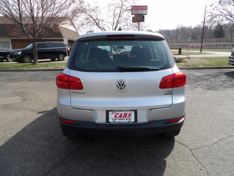 Volkswagen Tiguan Limited 2.0T 4MOTION 2017