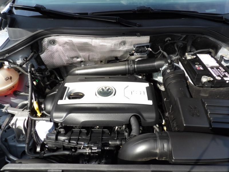 Volkswagen Tiguan Limited 2.0T 4MOTION 2017