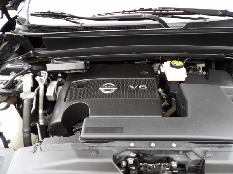 Nissan Pathfinder SV 4WD 2014