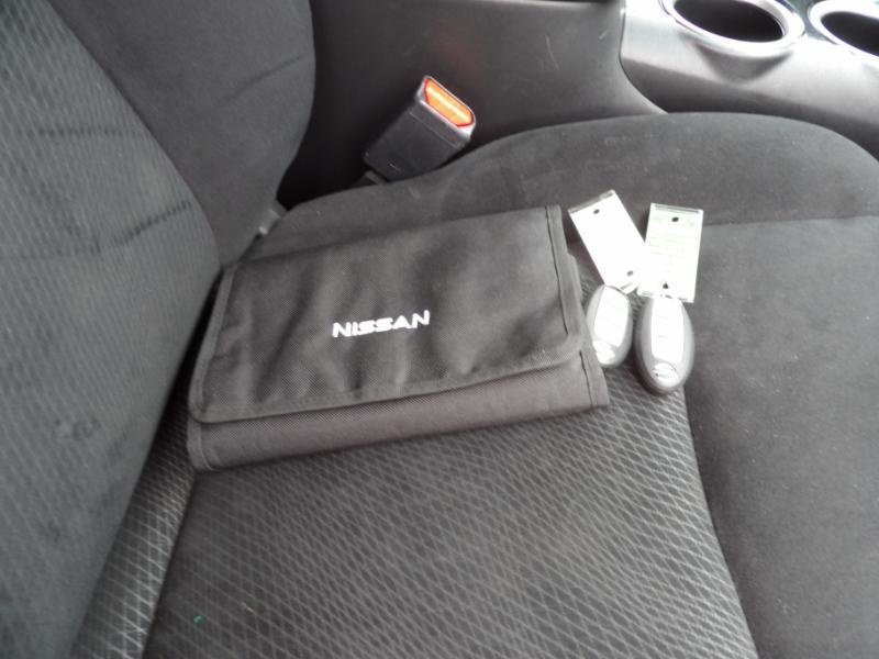 Nissan Pathfinder SV 4WD 2014