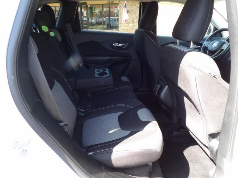 Jeep Cherokee Latitude 4WD 2014