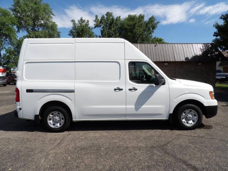 Nissan NV Cargo 2500 HD SV V6 High Roof 2021