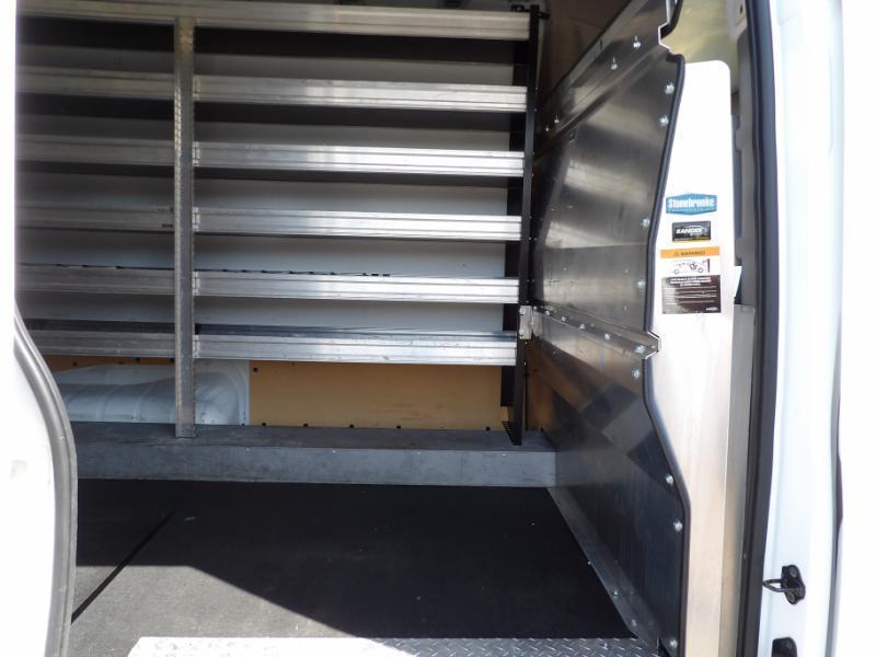 Nissan NV Cargo 2500 HD SV V6 High Roof 2021