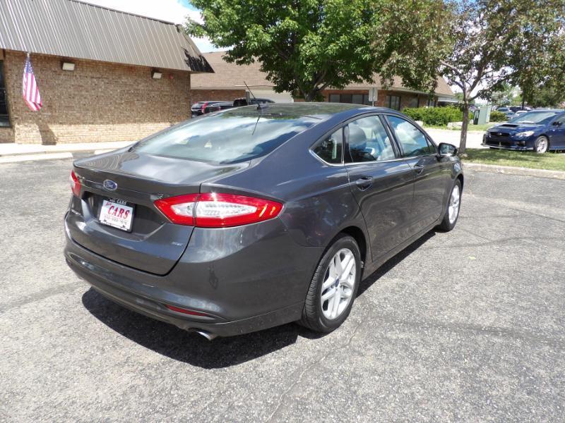 Ford Fusion SE 2016