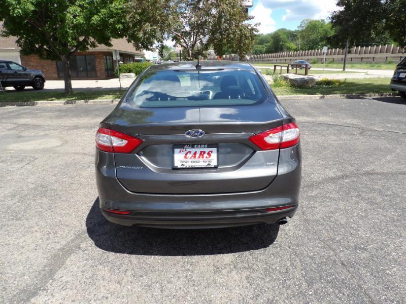 Ford Fusion SE 2016