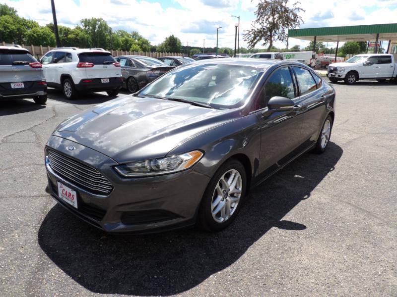 Ford Fusion SE 2016