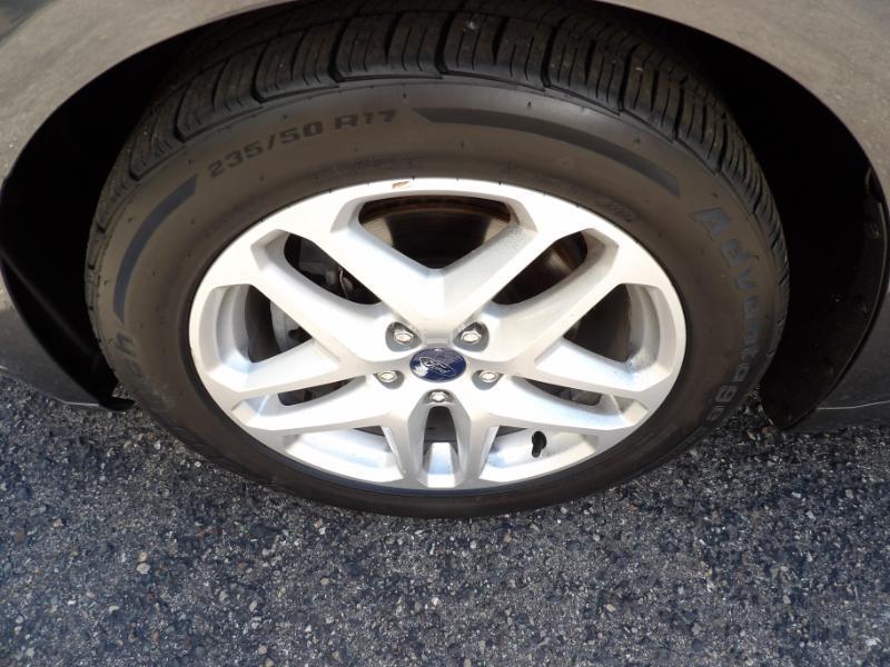 Ford Fusion SE 2016