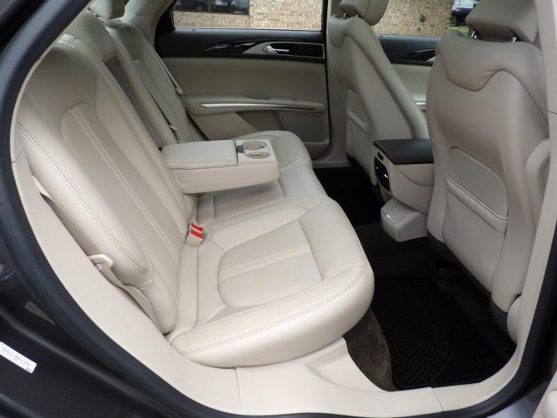 Lincoln MKZ Hybrid Sedan 2016