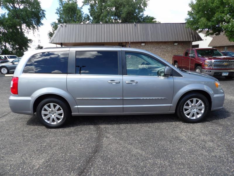 Chrysler Town & Country Touring 2016