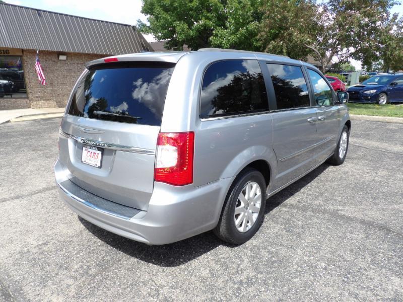 Chrysler Town & Country Touring 2016