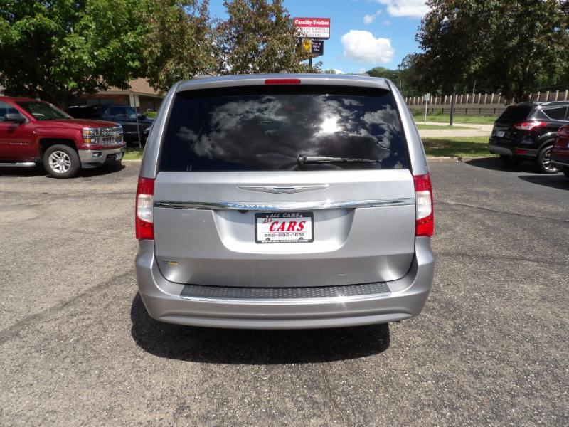 Chrysler Town & Country Touring 2016