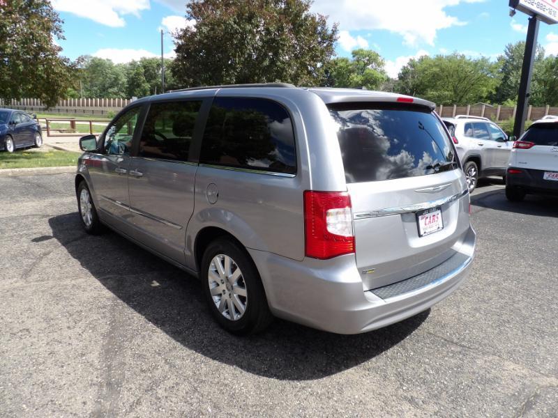 Chrysler Town & Country Touring 2016