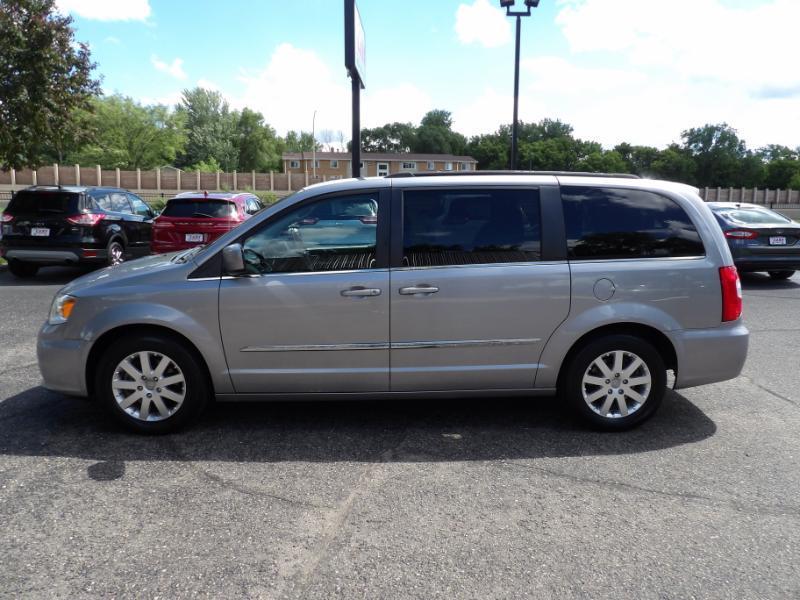 Chrysler Town & Country Touring 2016