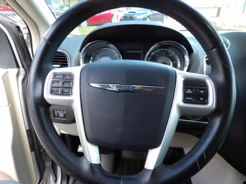 Chrysler Town & Country Touring 2016