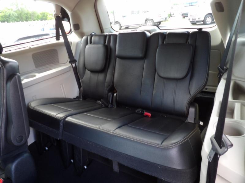 Chrysler Town & Country Touring 2016