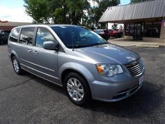 2016 Chrysler Town & Country 