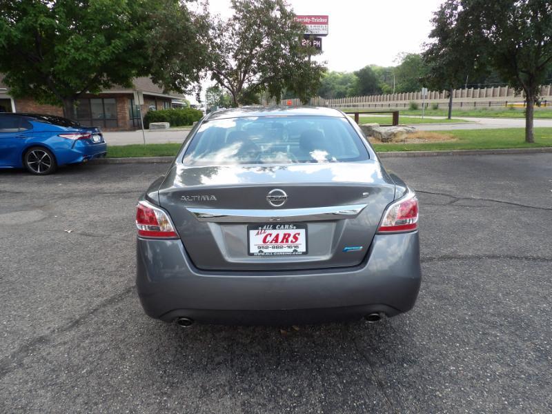 Nissan Altima 2.5 S 2014