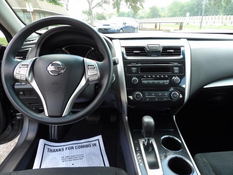 Nissan Altima 2.5 S 2014