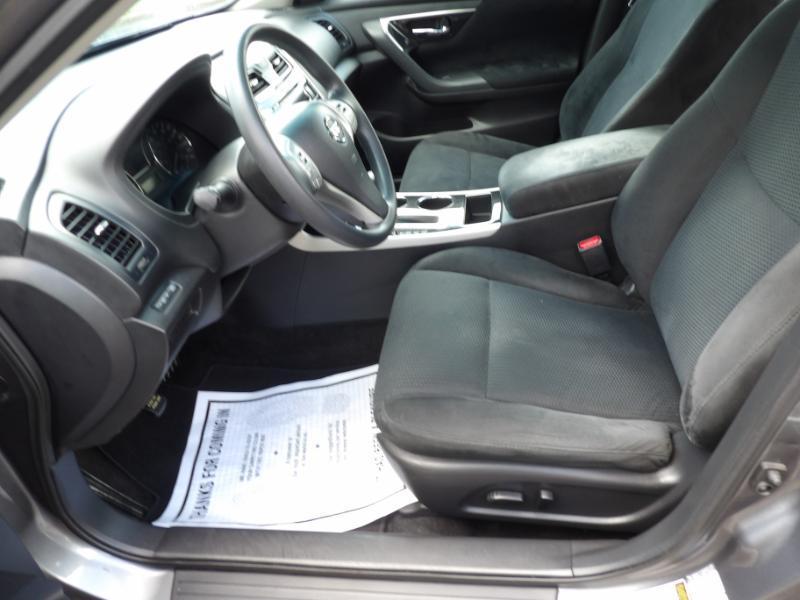 Nissan Altima 2.5 S 2014
