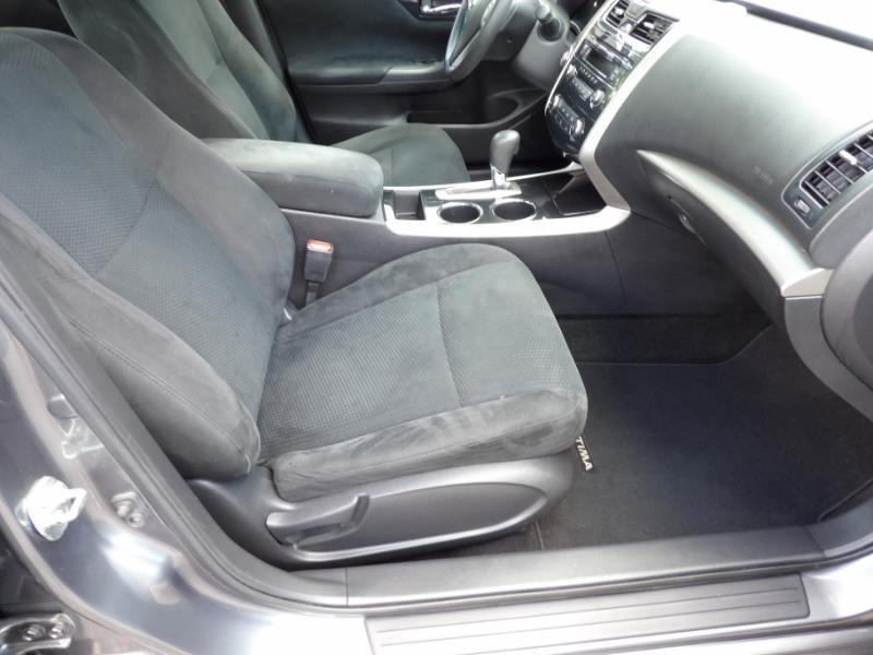 Nissan Altima 2.5 S 2014