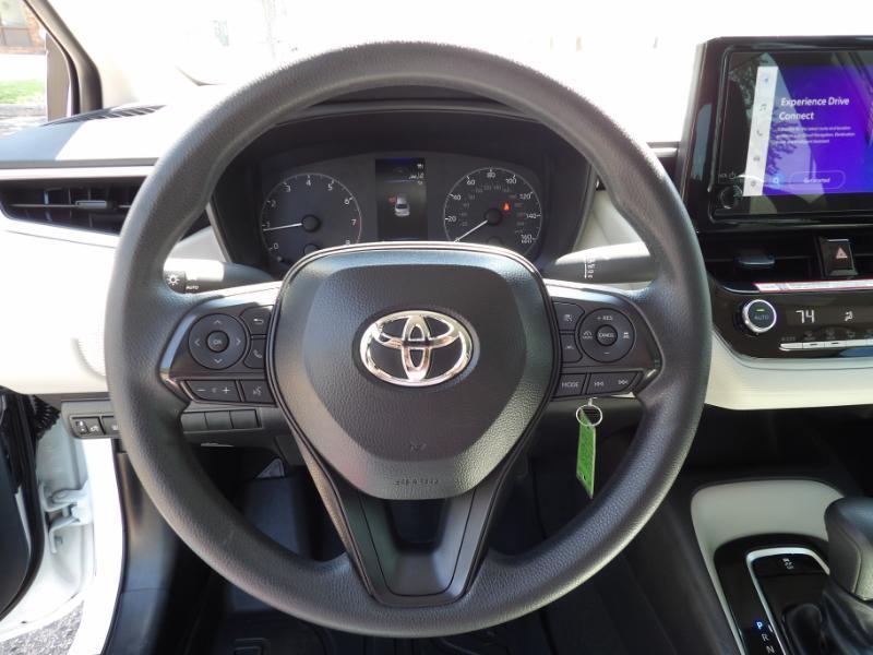 Toyota Corolla LE 2025
