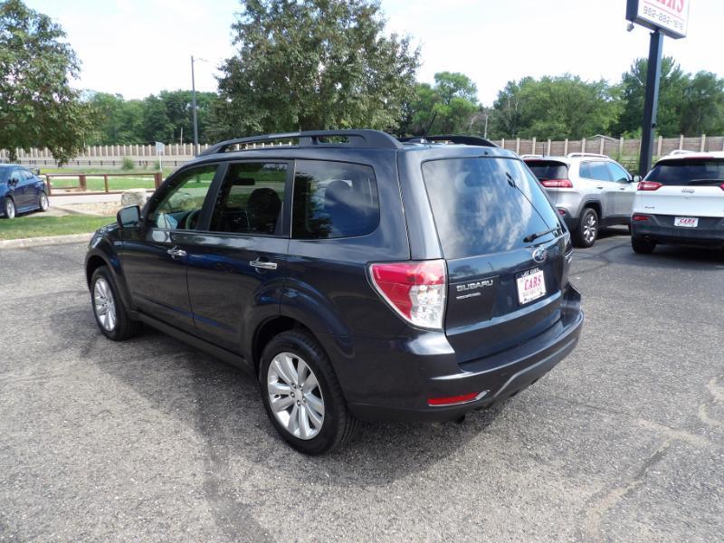 Subaru Forester 2.5X Premium 2012