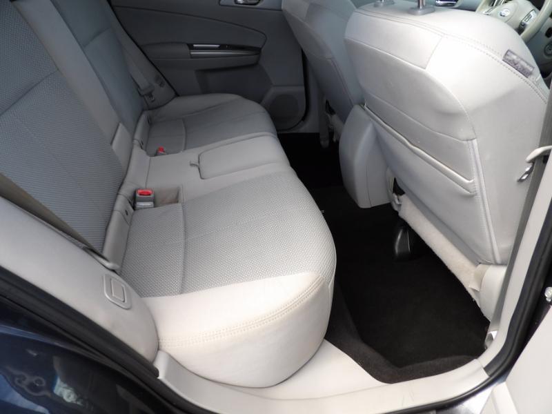 Subaru Forester 2.5X Premium 2012