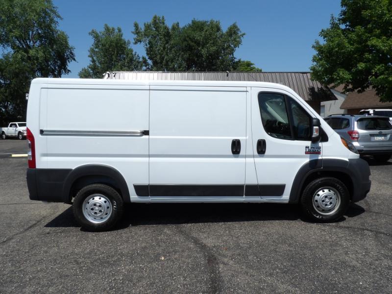 RAM Promaster 1500 Low Roof 136-in. WB 2015