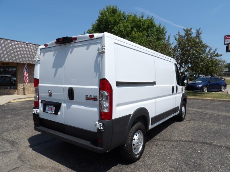 RAM Promaster 1500 Low Roof 136-in. WB 2015
