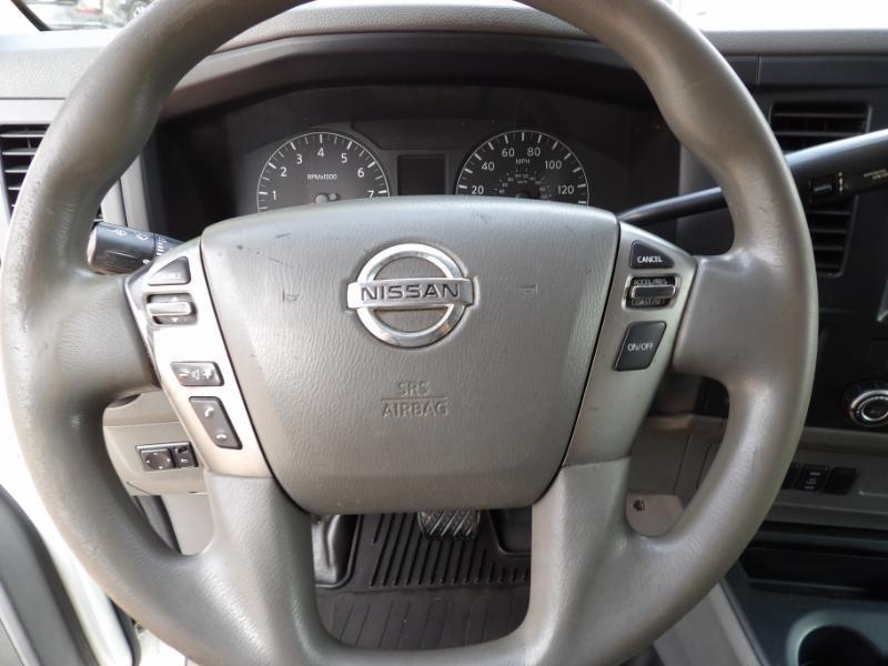 Nissan NV Cargo 2500 HD SV V6 2013