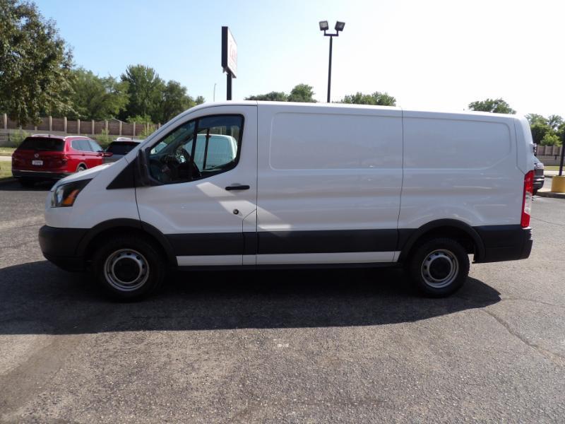Ford Transit 150 Van Low Roof w/Sliding Pass. 130-in. WB 2017