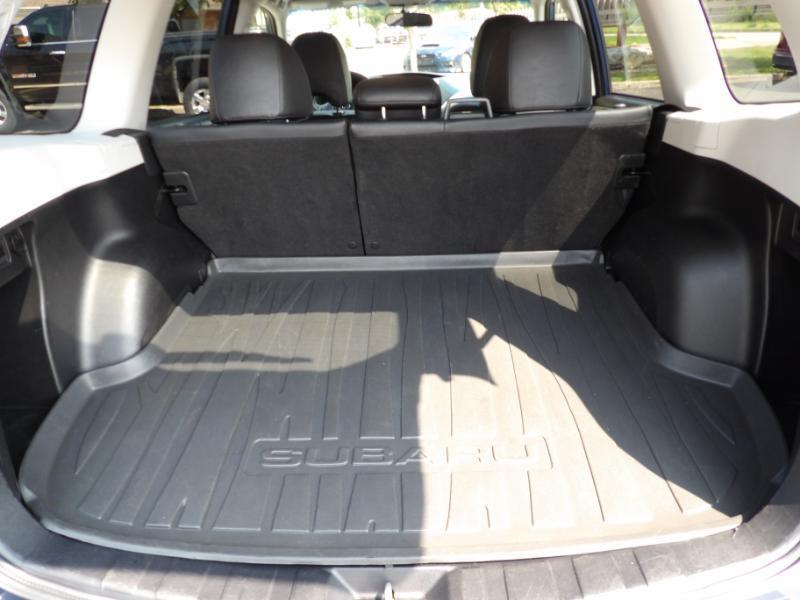 Subaru Forester 2.5X Limited 2012