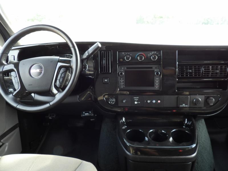 GMC Savana  2017