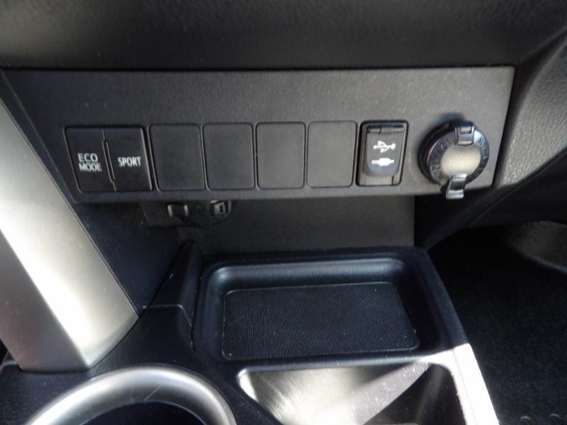 Toyota RAV4 LE AWD 2015