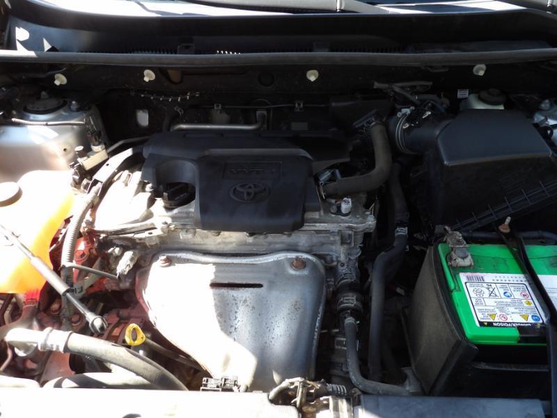 Toyota RAV4 LE AWD 2015