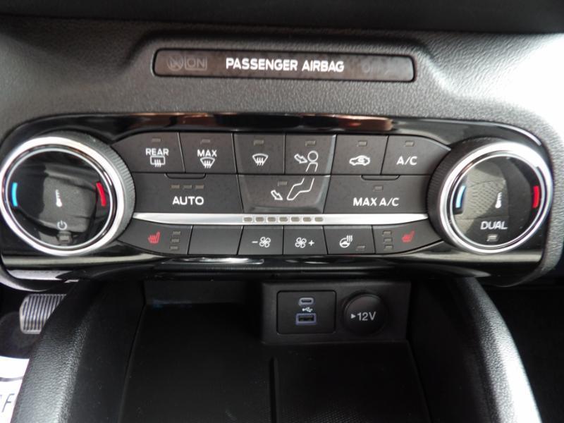 Ford Escape Hybrid SE AWD 2022