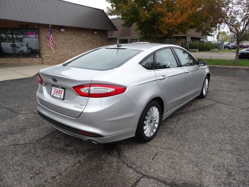 Ford Fusion Hybrid SE 2015