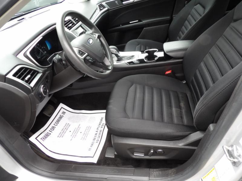 Ford Fusion Hybrid SE 2015