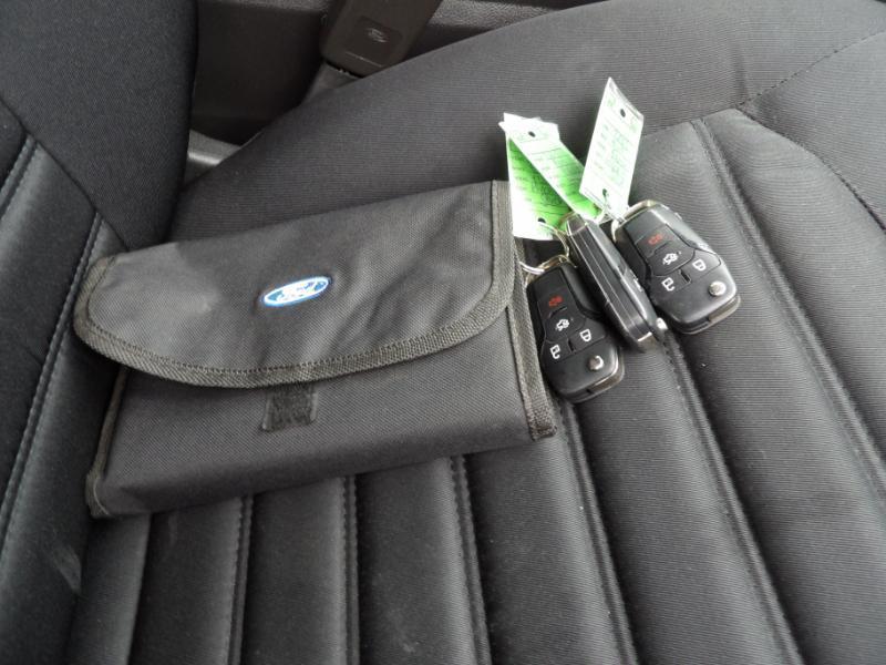 Ford Fusion Hybrid SE 2015