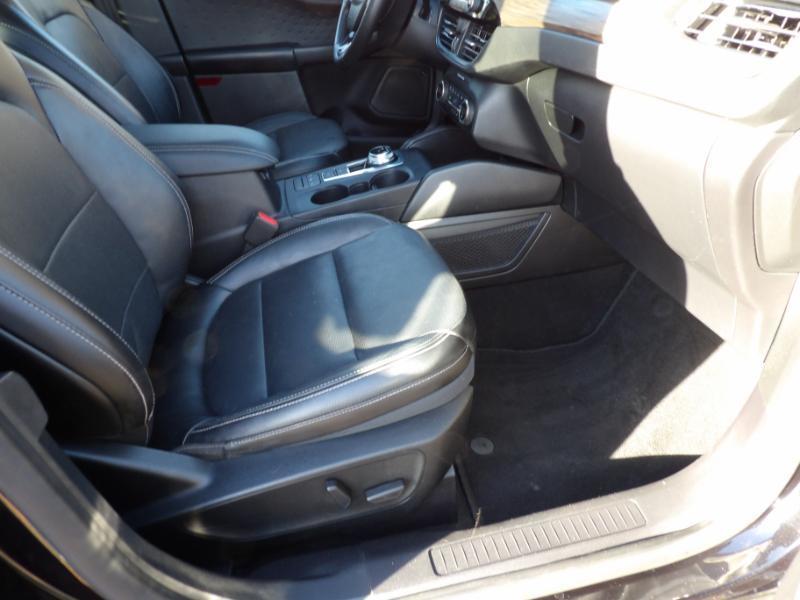 Ford Escape Hybrid Titanium AWD 2020