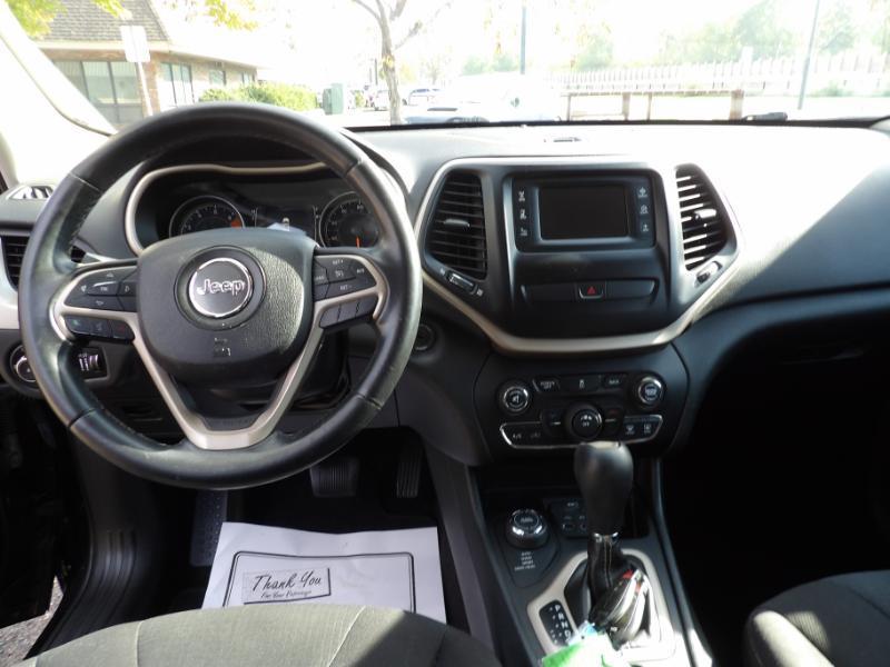 Jeep Cherokee Latitude 4WD 2016