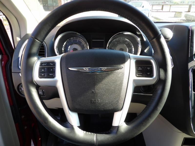 Chrysler Town & Country Touring 2014