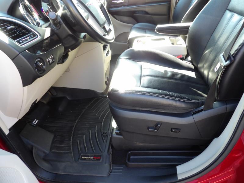 Chrysler Town & Country Touring 2014