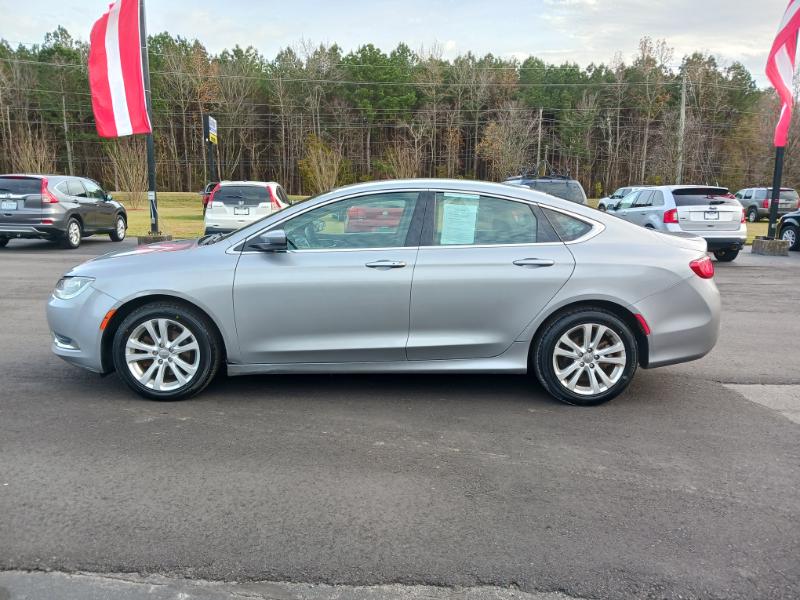 2015 Chrysler 200 Limited photo 2