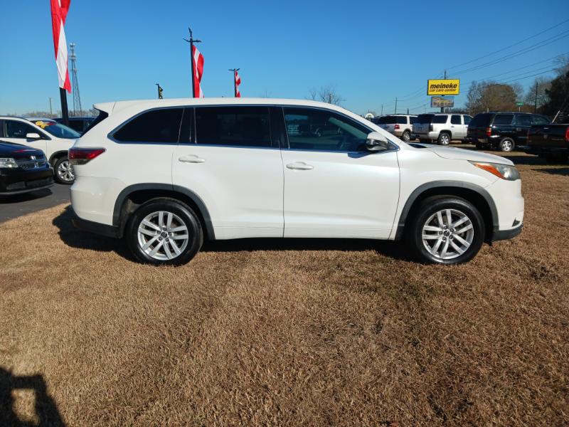 Toyota Highlander LE FWD I4 2016