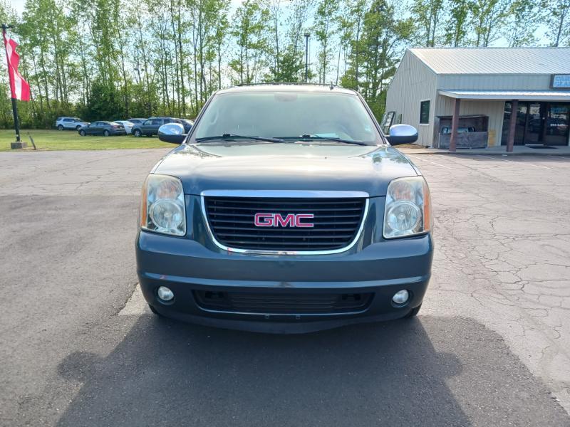 GMC Yukon XL SLT-1 1/2 Ton 4WD 2009