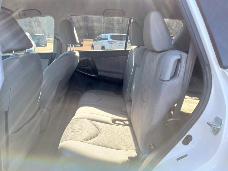 Toyota RAV4 Base I4 2WD with 3rd Row 2012