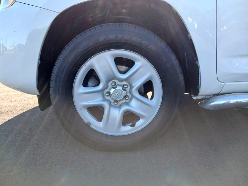 Toyota RAV4 Base I4 2WD with 3rd Row 2012