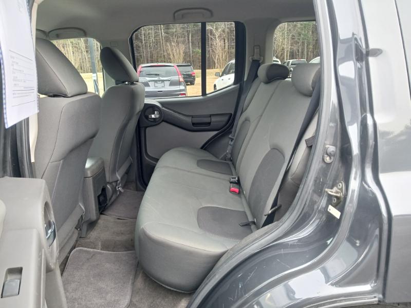 Nissan Xterra X 2WD 2010