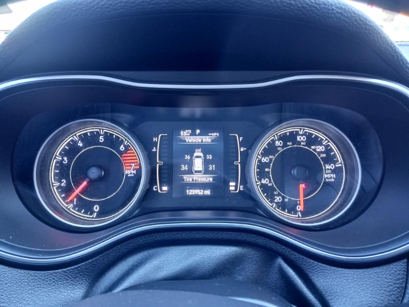 Jeep Cherokee Latitude FWD 2019